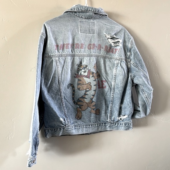 AE x Kellogg’s Tony the Tiger Denim Trucker Jacket Limited Edition Collection - Picture 4 of 17